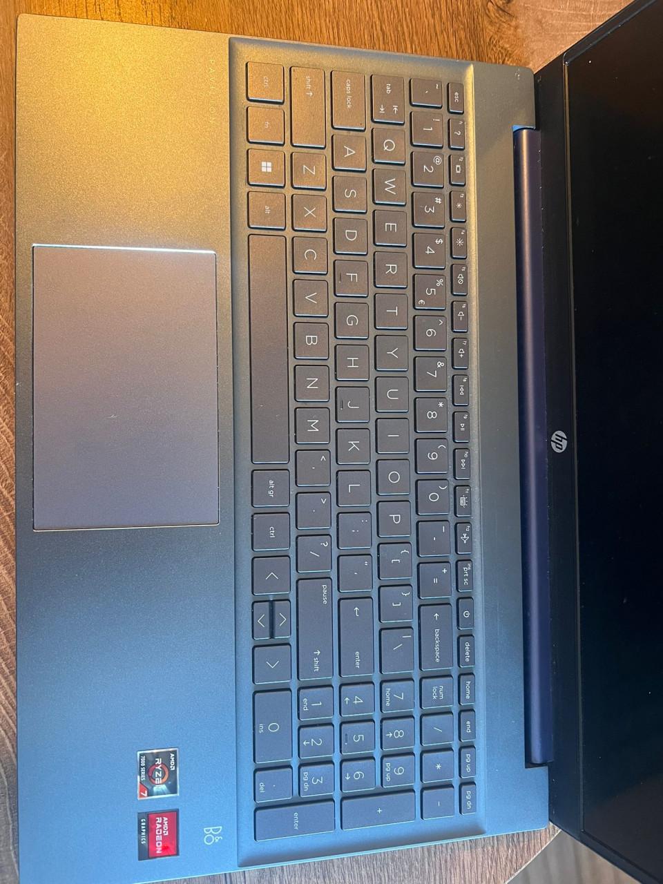 HP Pavilion i7 15-eh3843nd in nieuwstaat €600