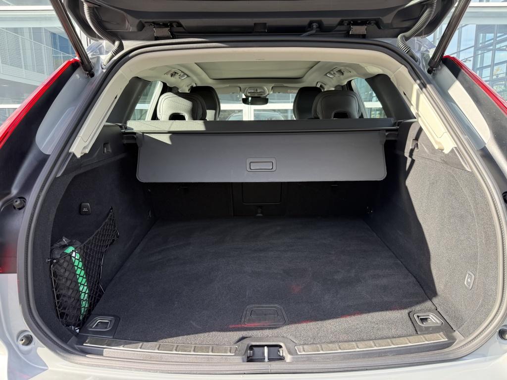 Volvo XC60 t6 398pk recharge plus dark| panodak| adap.cruise| 360camera| aw