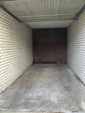 Grote garagebox te koop Oost-Souburg