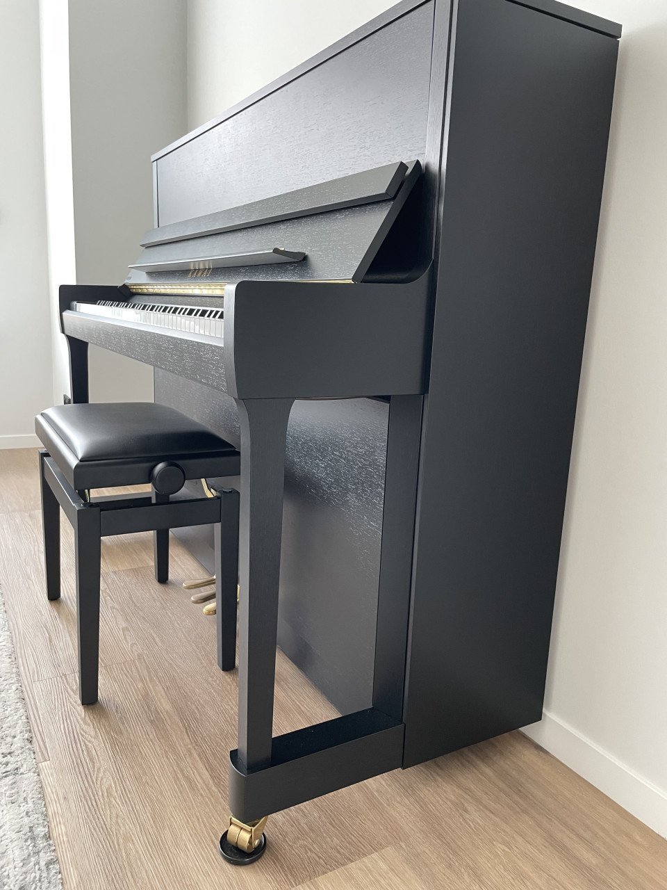 Piano Kawai E300 | matzwart | 4 jaar oud | Piano Life Saver Systeem