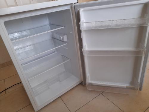 Tafel model koelkast  (z.g.a.n.)