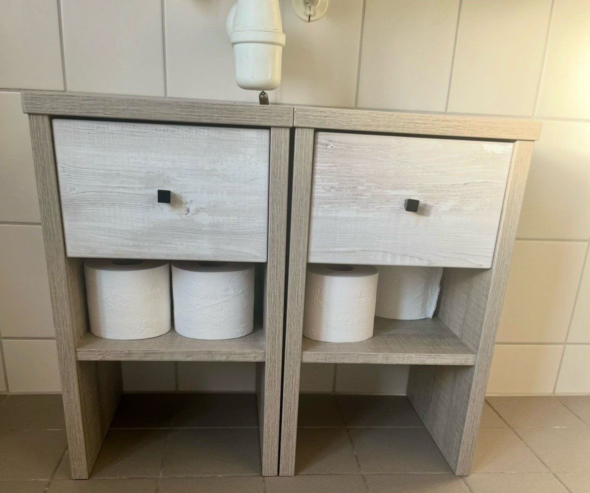 Nachtkastjes twee stuks zware kwaliteit