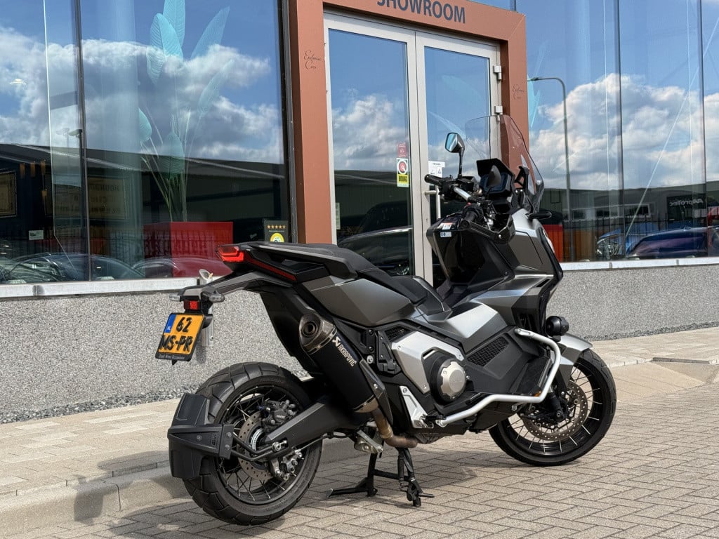 Honda Nc 750 x-adv | adventure pack | btw | akrapovic | sp-connect houder |