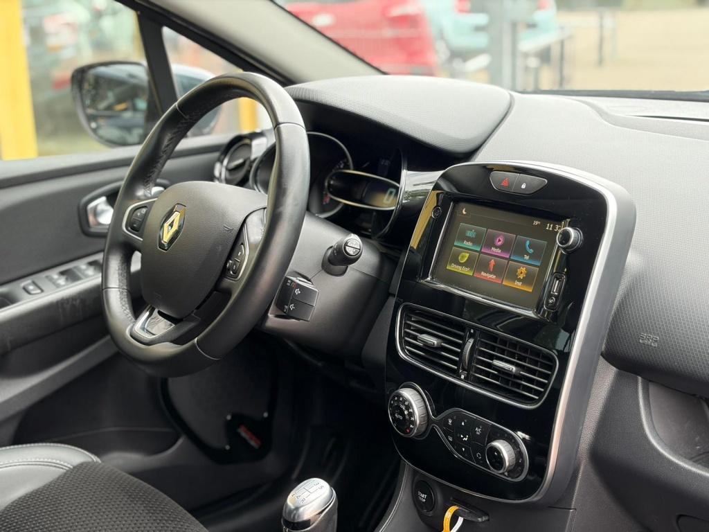 Renault Clio estate 0.9 tce intens