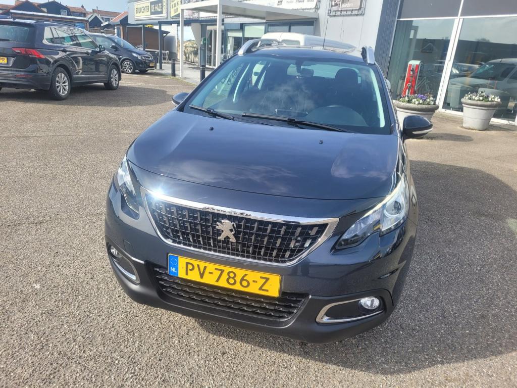 Peugeot 2008 1.2 puretech blue lion carplay