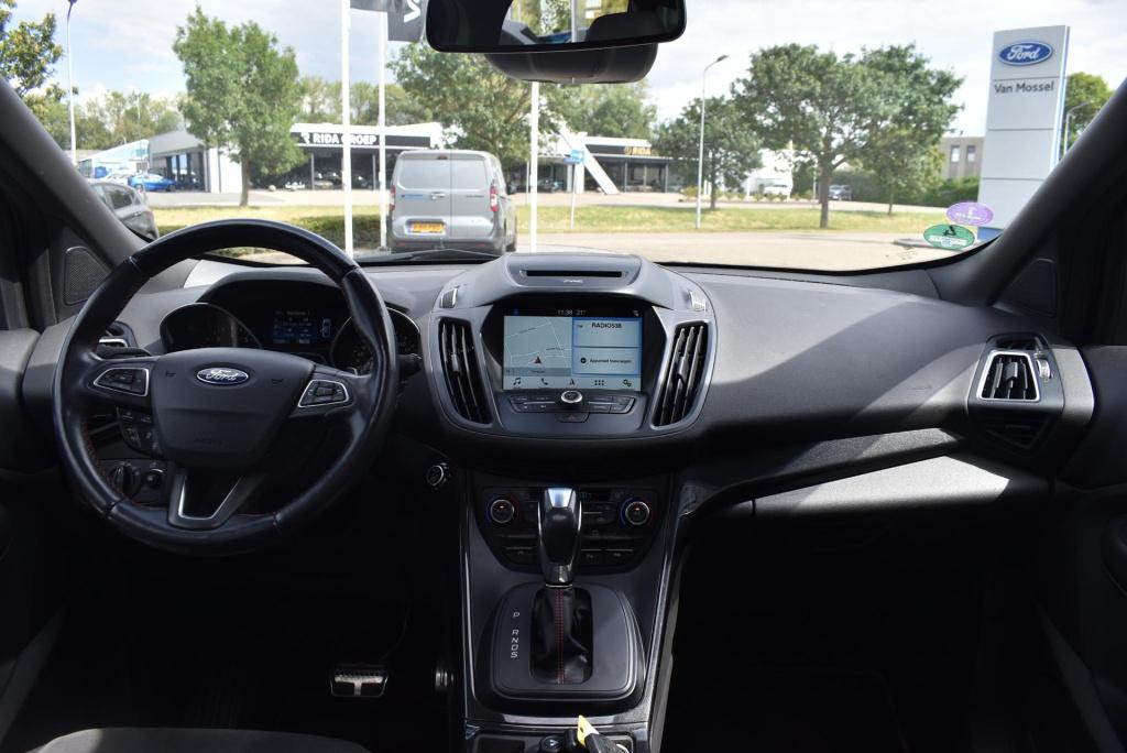 Ford Kuga 1.5 ecoboost st line | automaat | panoramadak | climate control |
