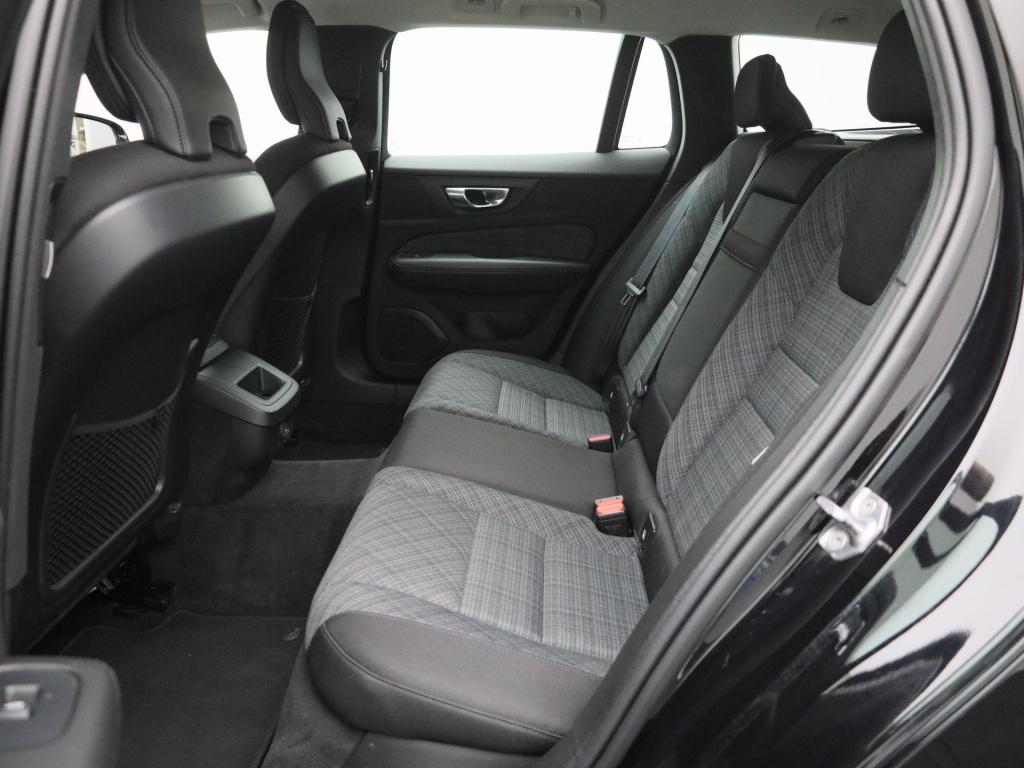 Volvo V60 2.0 b3 momentum business | automaat | virtual cockpit | dab | led