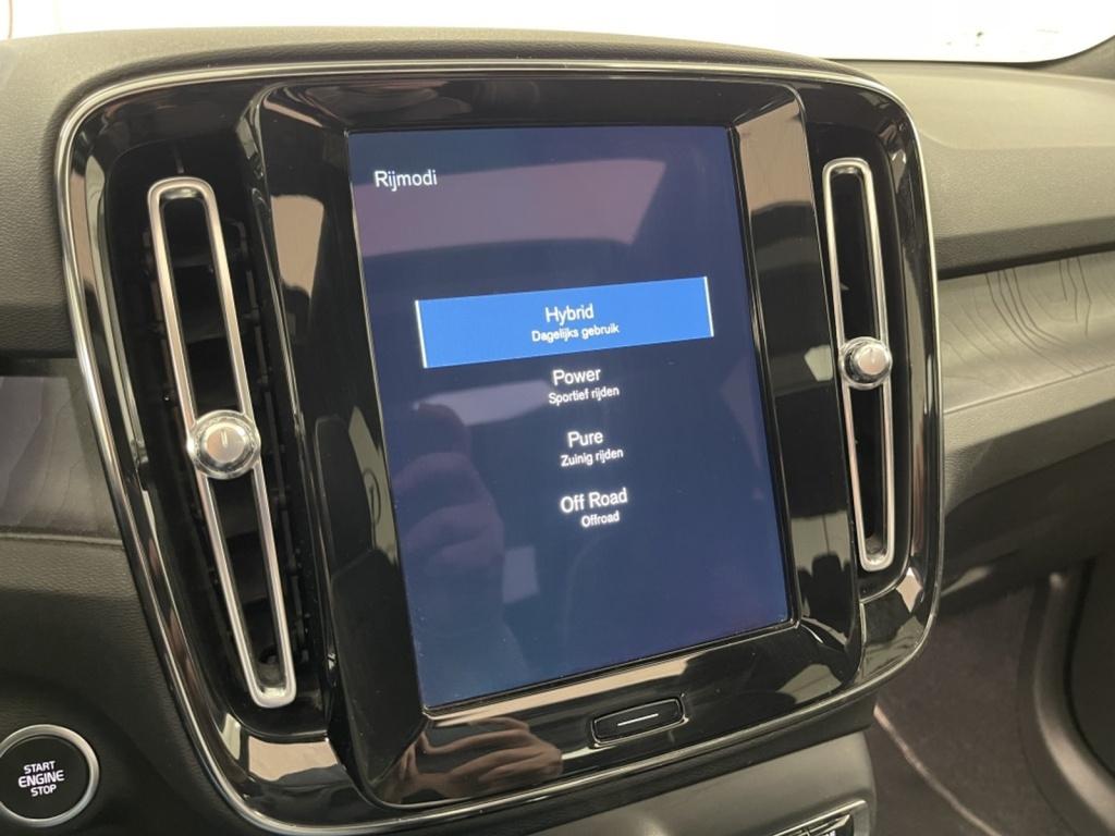 Volvo XC40 1.5 t4 plug-in hybrid ultimate dark | autopilot | harman/kardon 