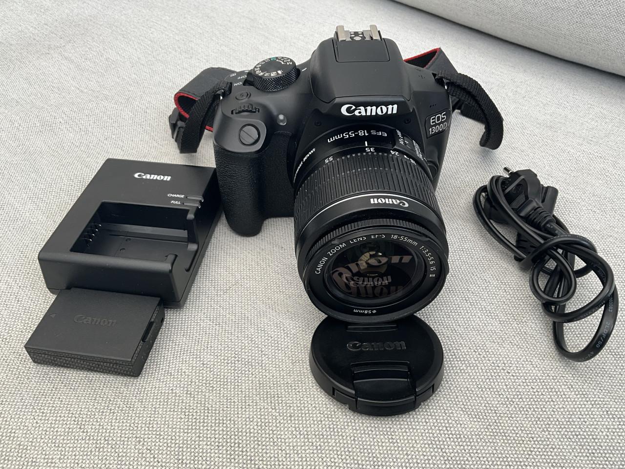 Canon 1300 D