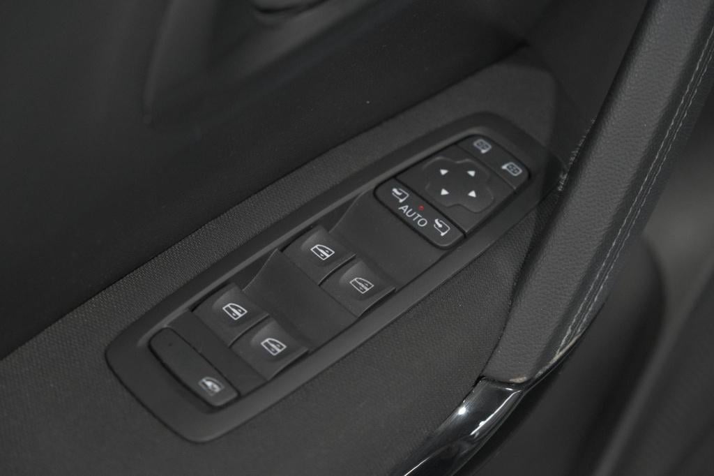 Renault Kadjar 1.3 tce 140 zen | trekhaak | apple carplay | navigatie | par