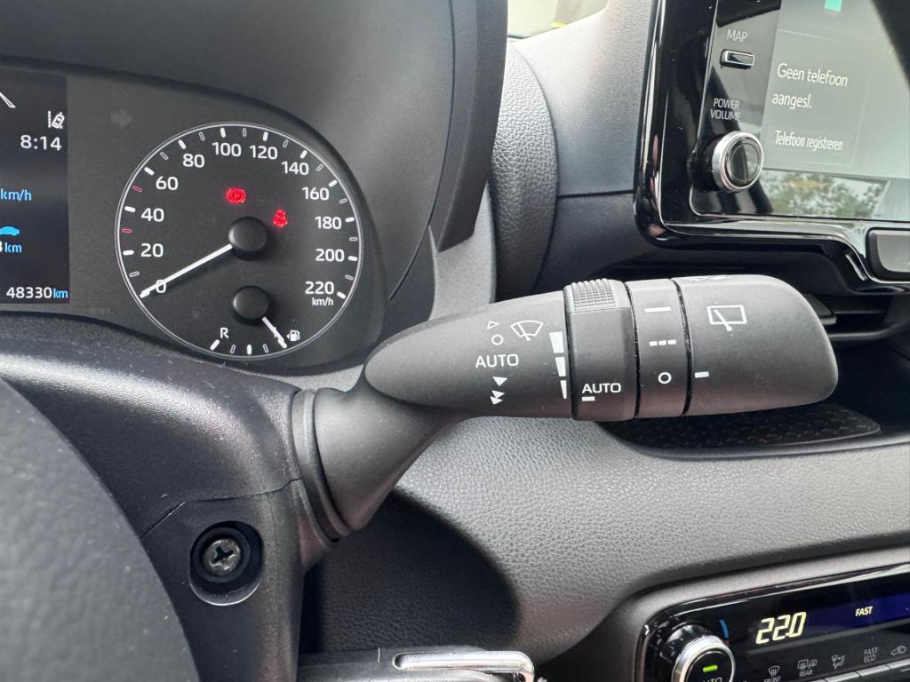 Toyota Yaris 1.5 hybrid 115 active