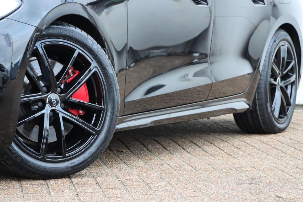 Audi A5 avant 2.0 e-hybrid quattro s edition competition black style 367pk 