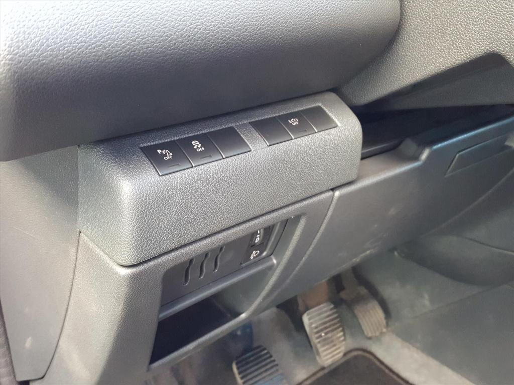 Peugeot 3008 style 1.2pt-130pk trekhaak | navigatie | cruise & climate cont