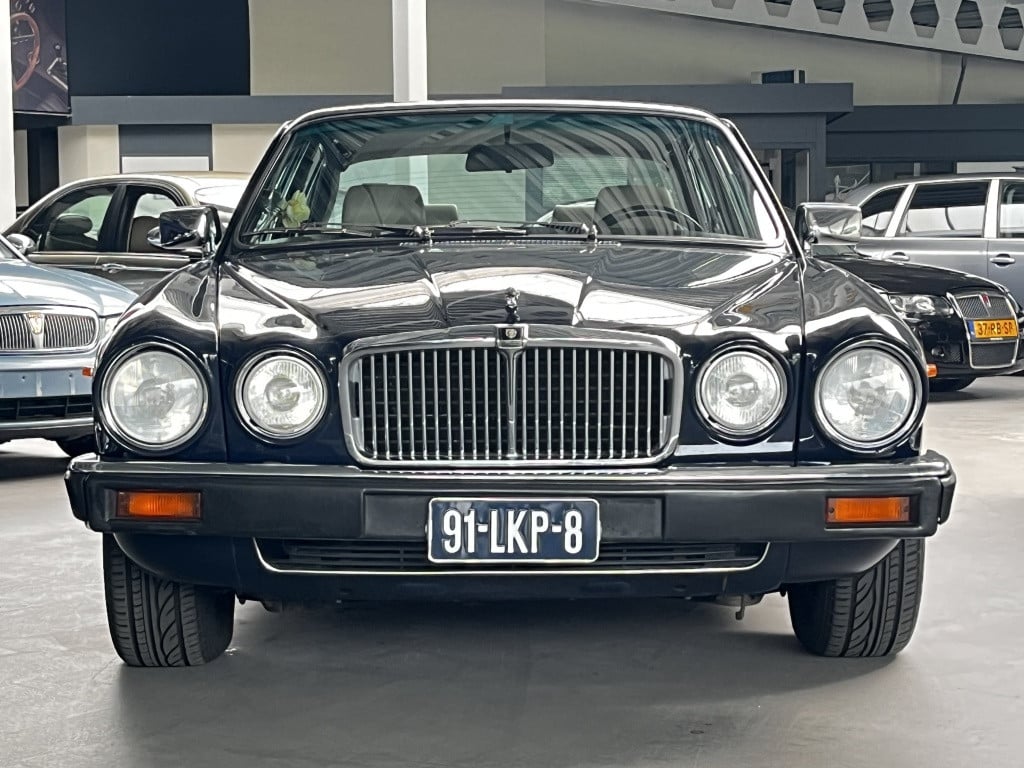 Jaguar Xj 5.3 v12 he sovereign