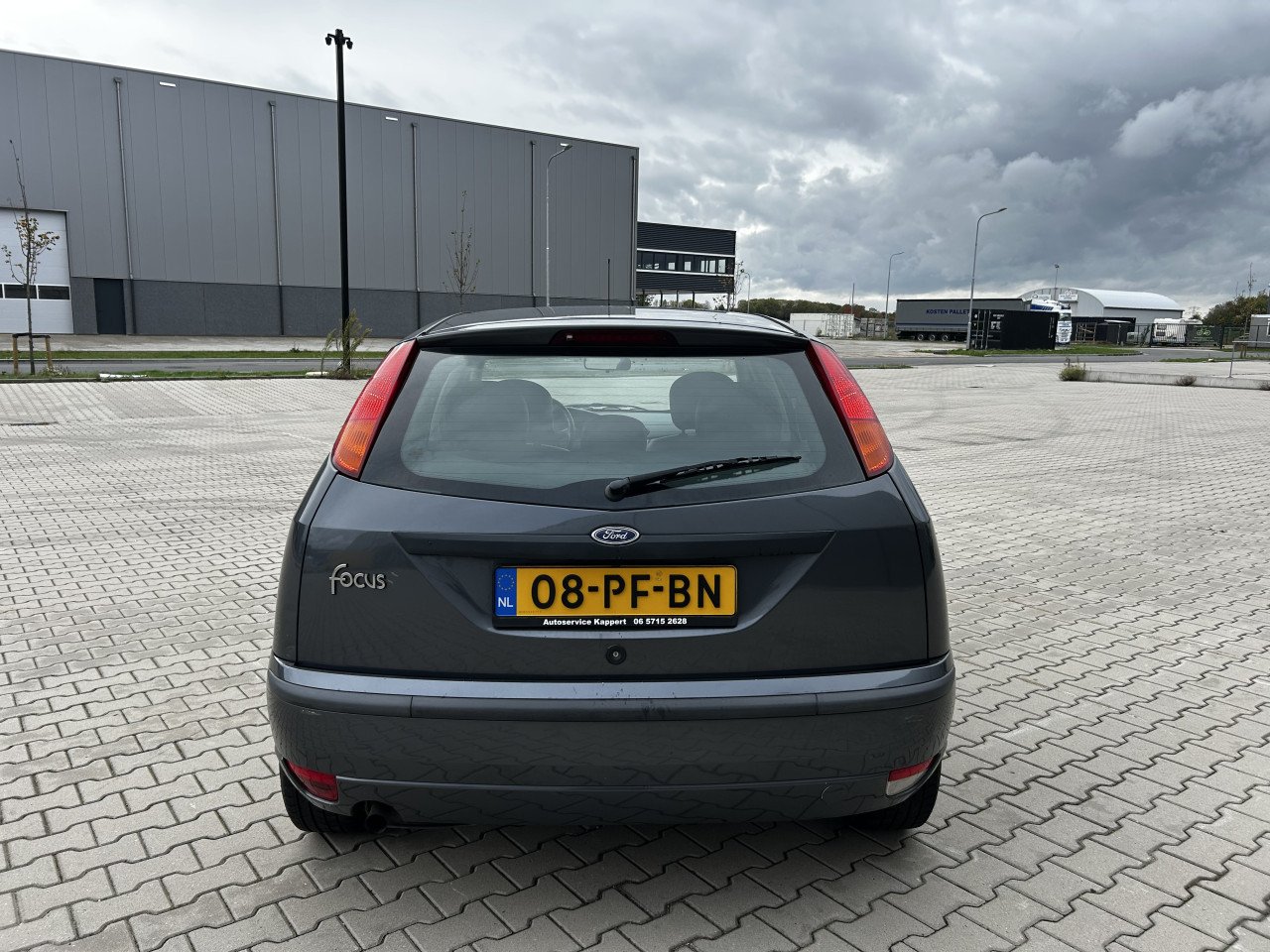 Ford Focus 1.6-16V Ambiente/INRUILKOOPJE/AIRCO