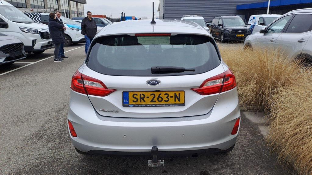 Ford Fiesta 1.0 ecoboost titanium voorruitverwarming - trekhaak