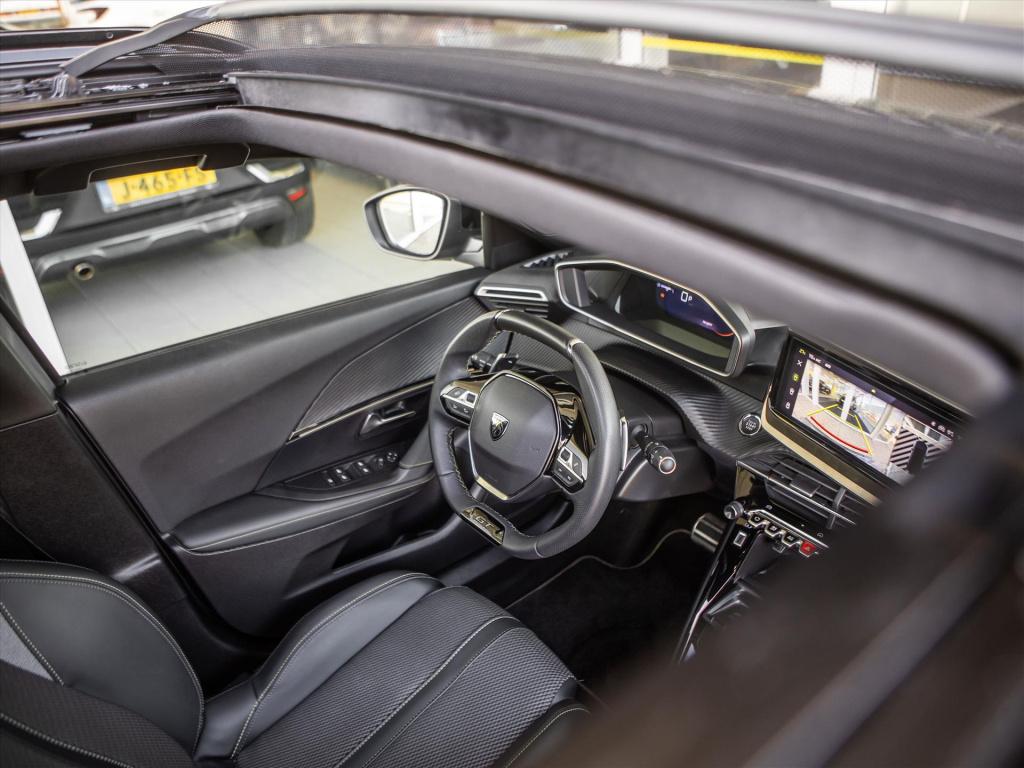 Peugeot 2008 1.2 hybrid 136pk e-dcs6 gt automaat | panoramadak | camera | n