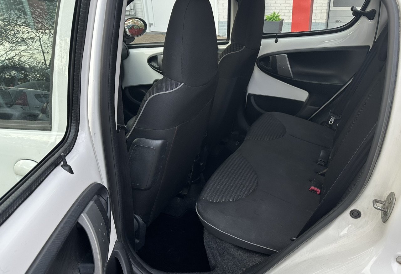 Nette Peugeot 107 Active 1.0 met airco, carplay, beurt, jaar APK, garantie