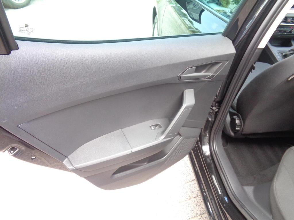Seat Ibiza 1.0 mpi style/airco ecc/led/lm velgen/pdc/apple carplay/full lin