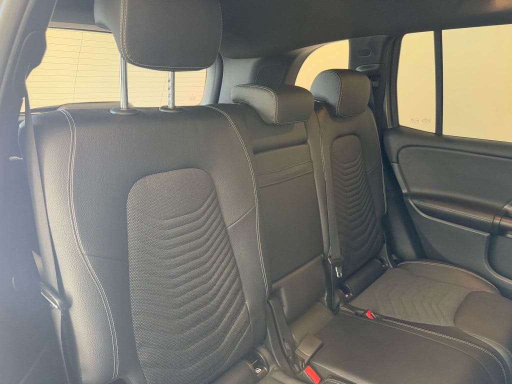 Mercedes-Benz Glb 180 business solution