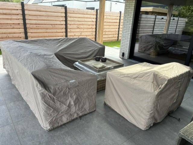 Wicker hoek lounge set met losse fauteuil en hocker