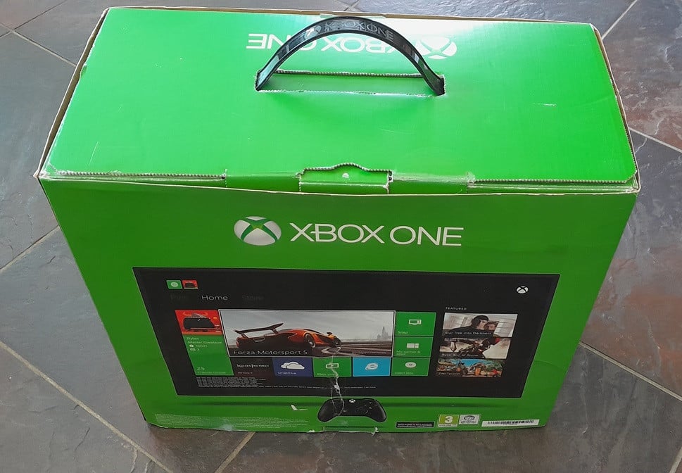 Xbox one console met controller in originele DOOS
