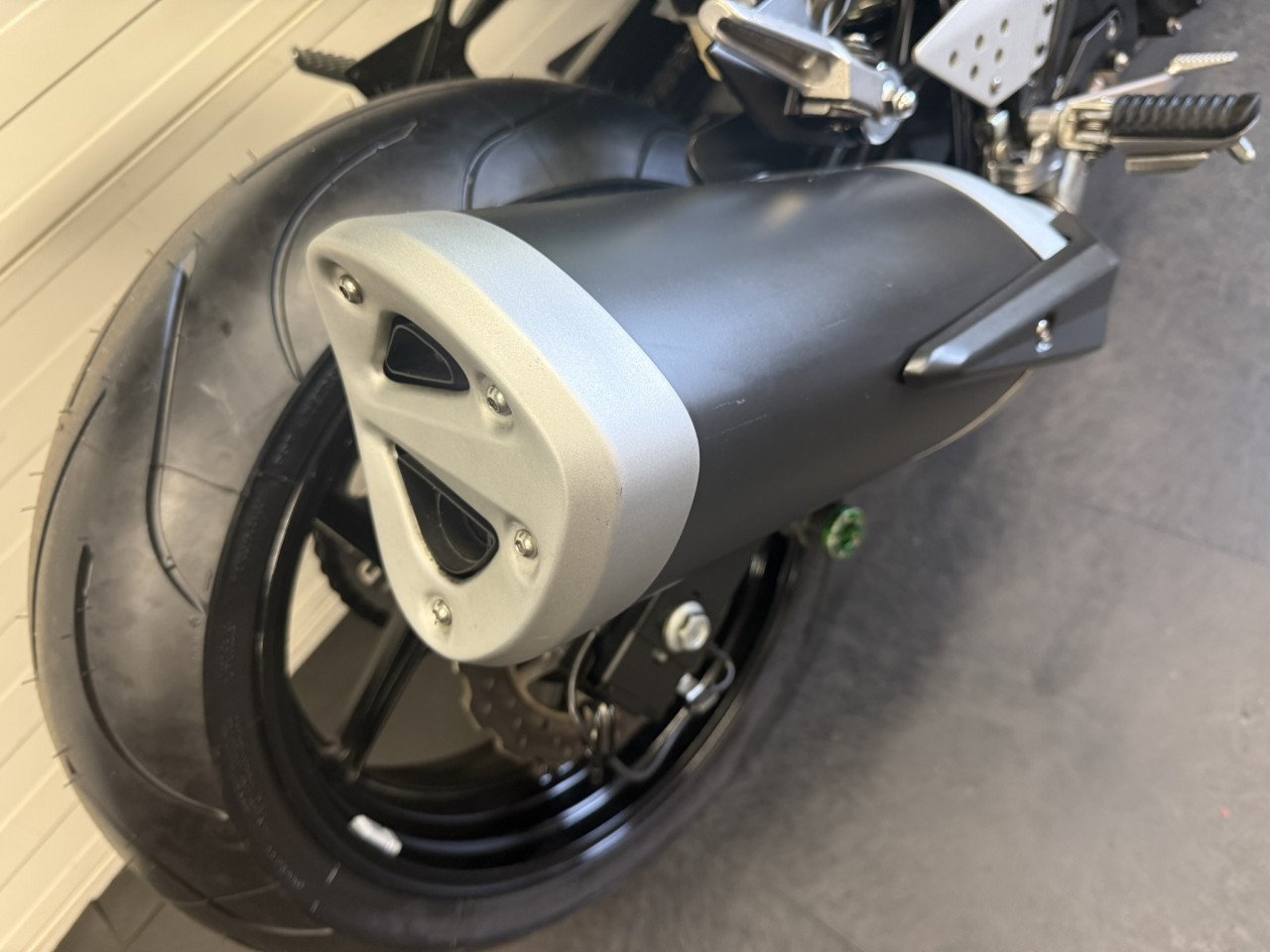 Jonge Kawasaki Z750R ABS! Slechts 11.000km bj 2014!