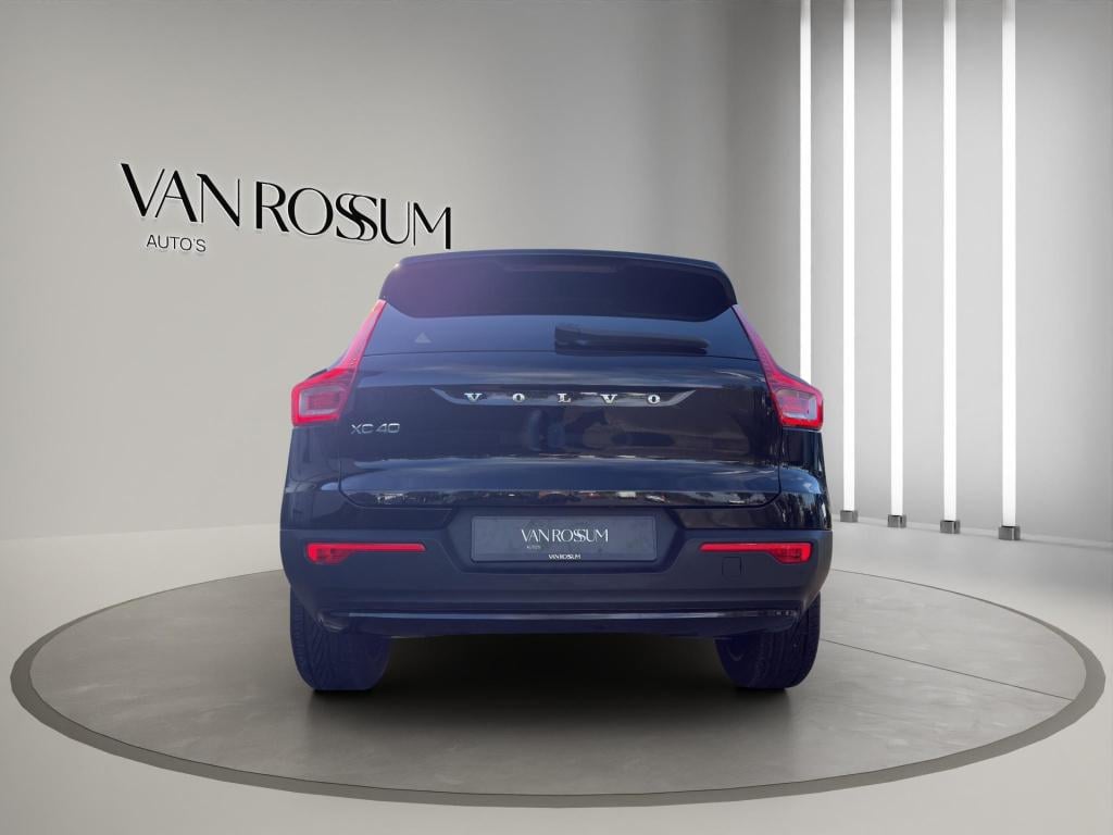 Volvo XC40 1.5 t3 r-design | camera | stoel/stuurverwarming | led | cruise 