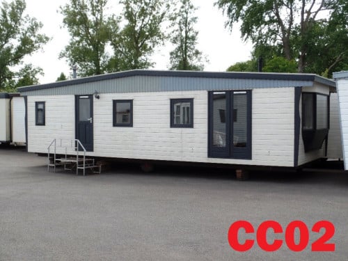 Spiegelchalet, chalet met gespiegelde indeling en dubbel glas te koop