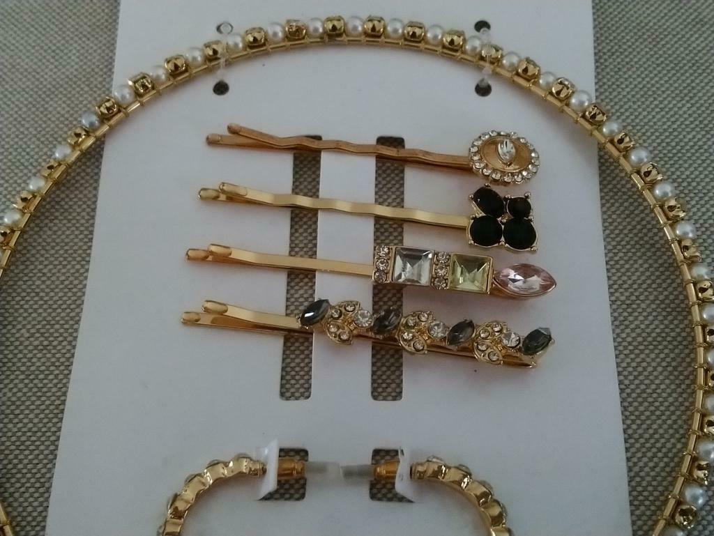 H&M set strass diadeem, haarspeldjes en oorbellen - NIEUW