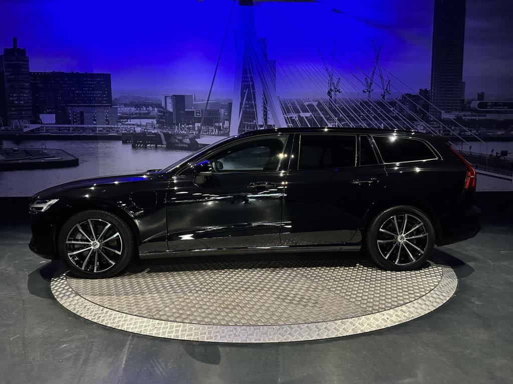 Volvo V60 2.0 t6 plug-in hybrid awd plus dark long range my2023 *1e eigenaa