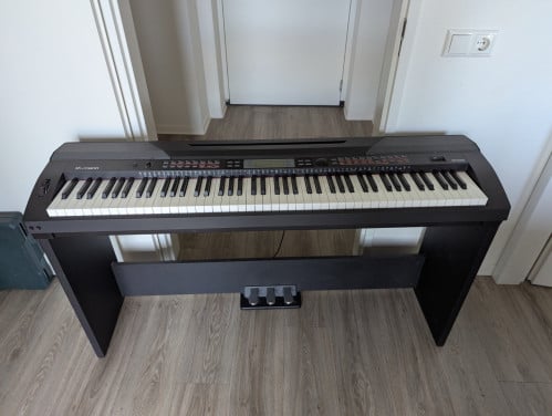 Thomann SP-5600 + standaardmeubel