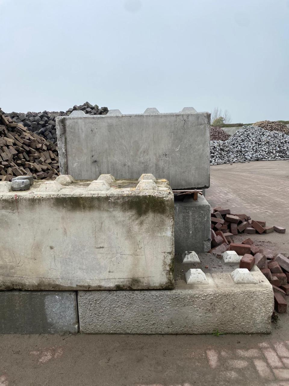 Betonnen legoblokken