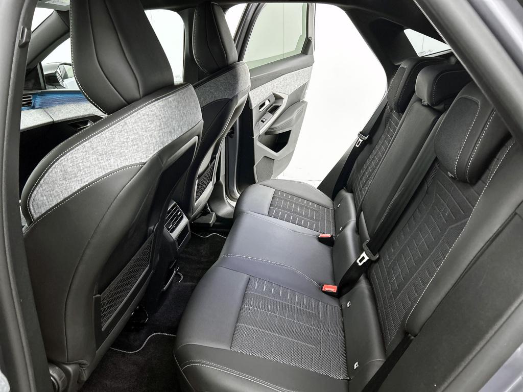 Peugeot 3008 hybrid 145pk automaat gt | rijklaar | stoelverwarming | elektr