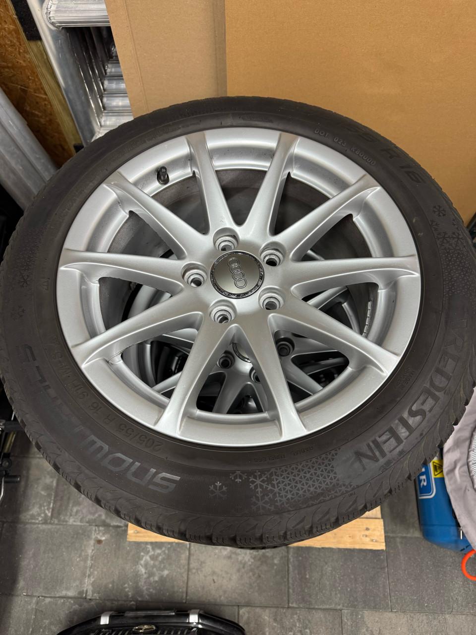 Audi velgen 5x112 winterset 16” met Vredestein banden