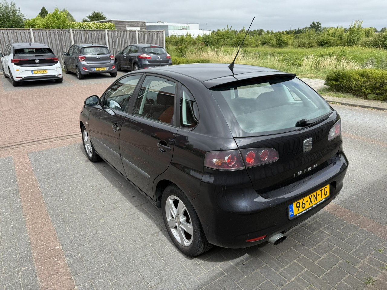 Seat Ibiza 1.6 77KW 5DRS 2007 Zwart