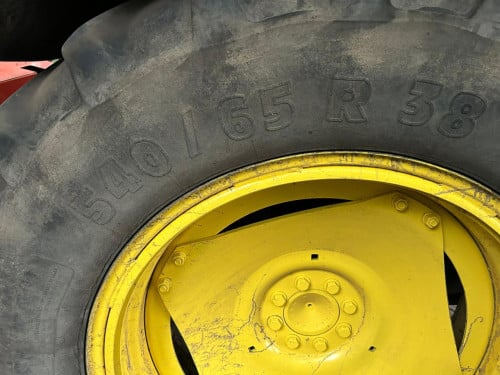Te koop gevraagd tractor banden