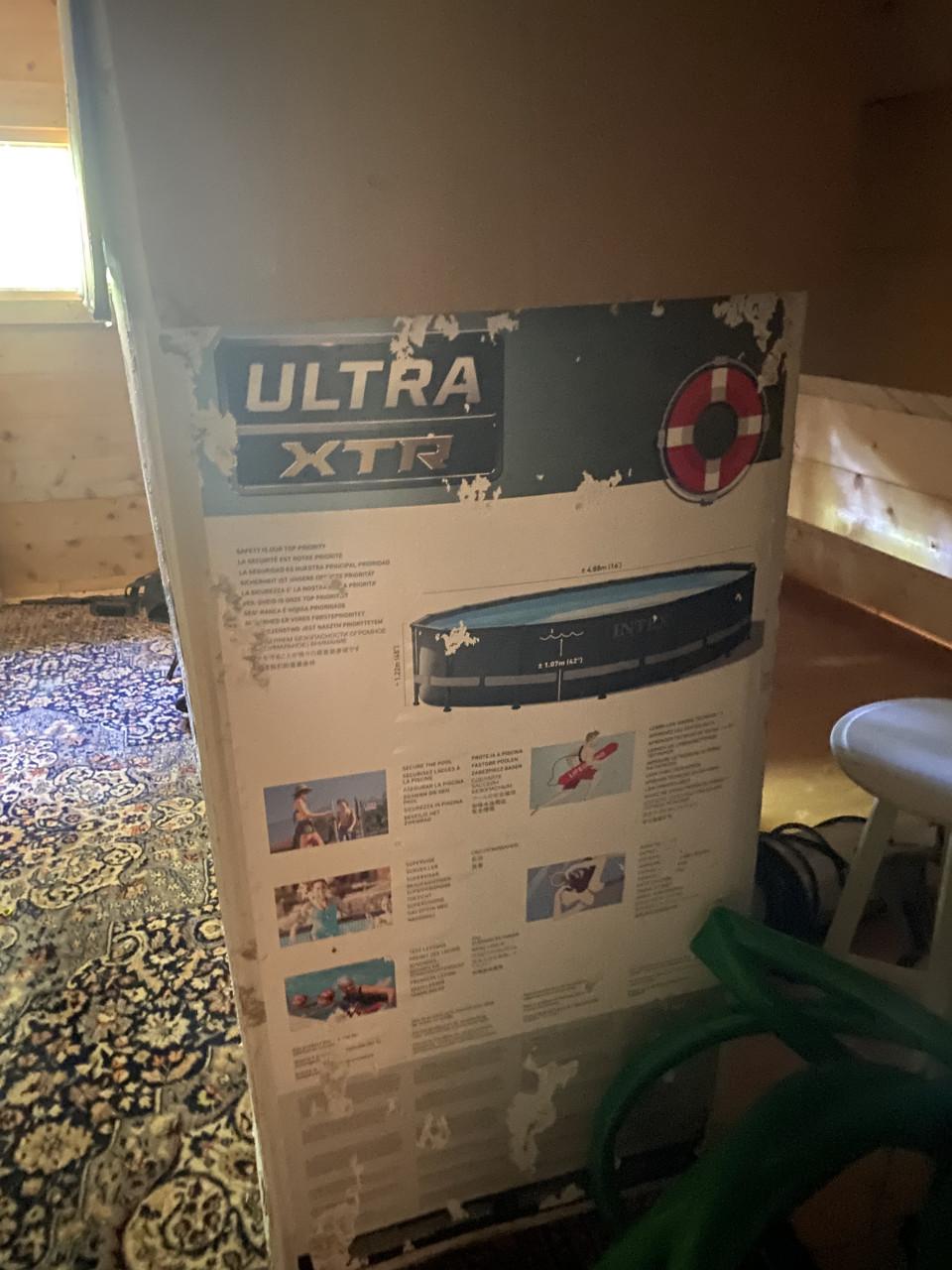 Intex Ultra XTR frame zwembad, 4.88m x 1.22m