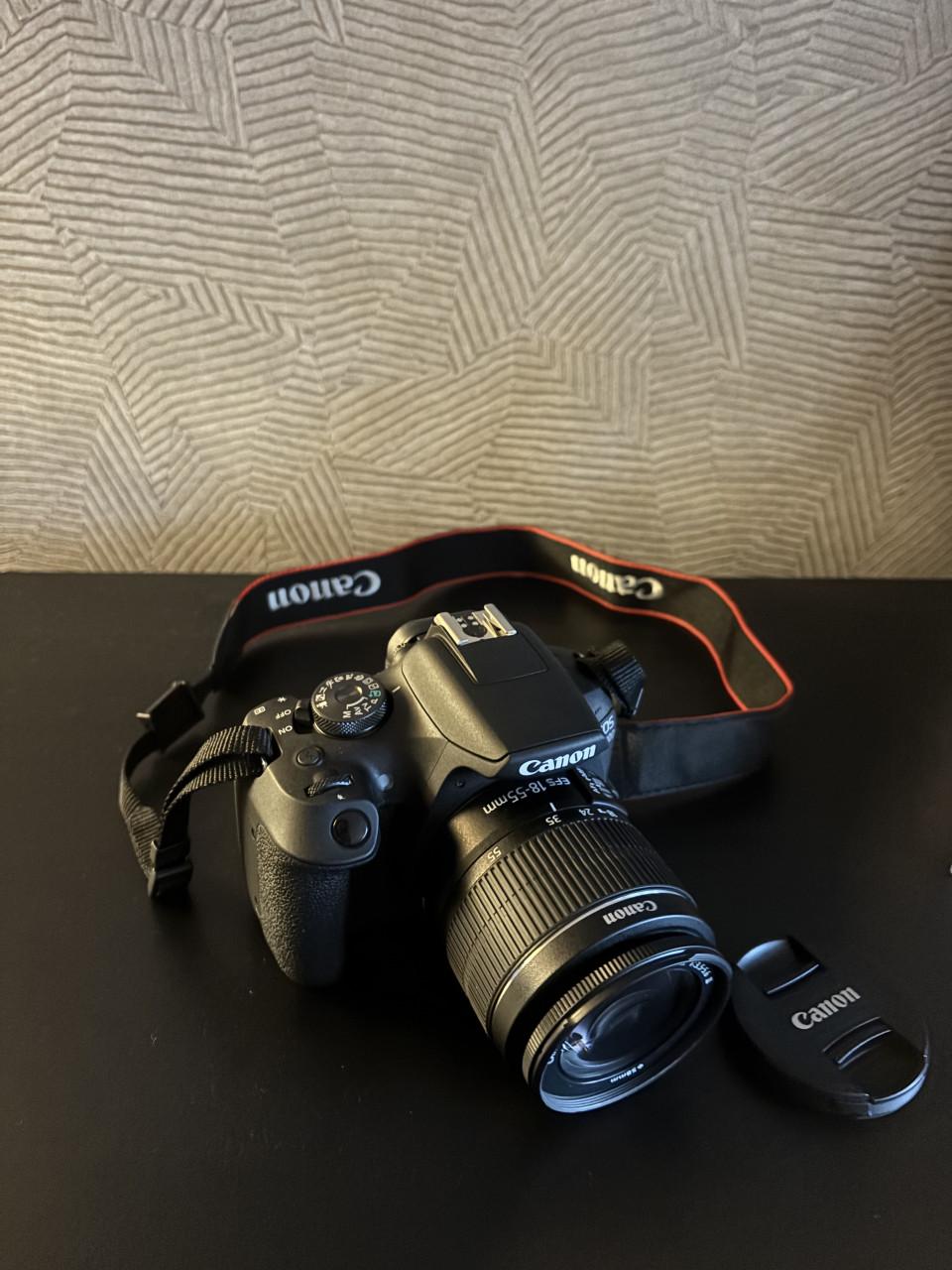 Canon Spiegelreflexcamera incl 18-55 lens en tassen