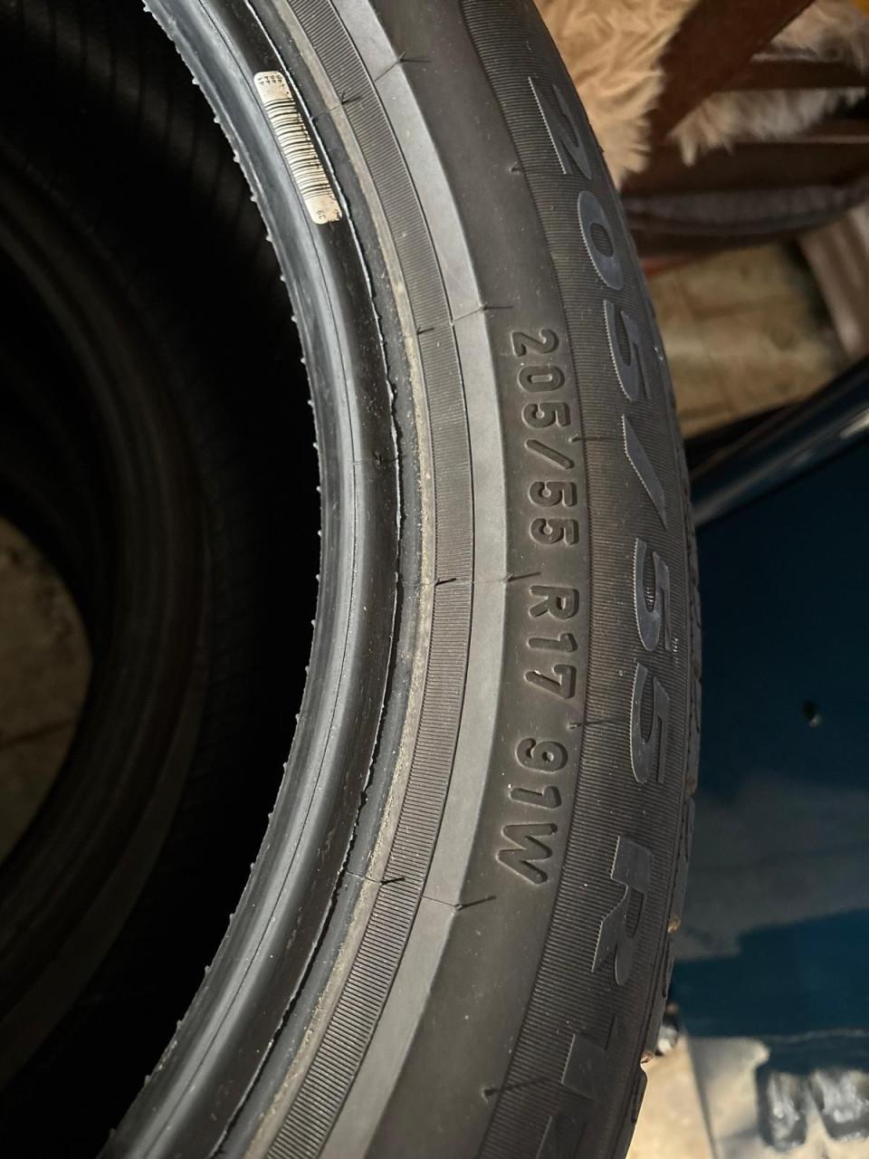 Zomerbanden 205/55R17