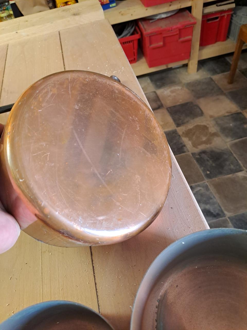 2 koperen steelpannensets