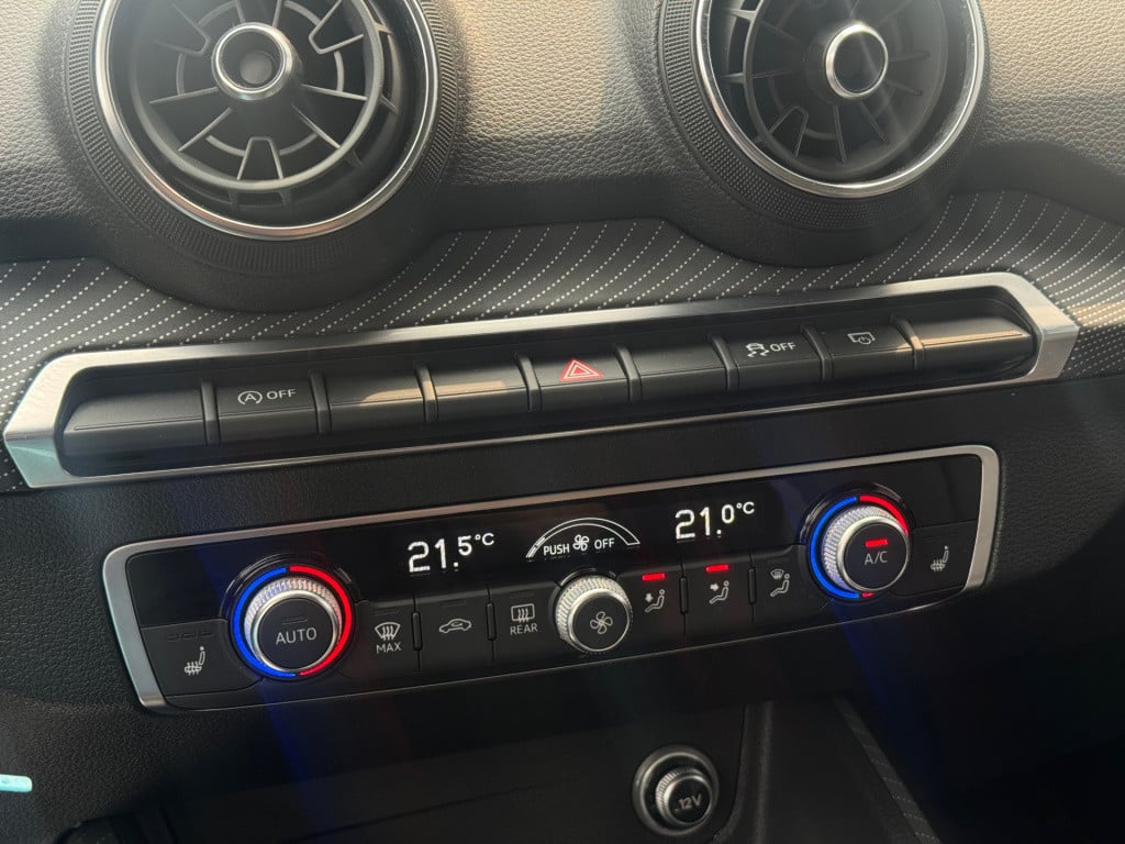 Audi Q2 1.4 tfsi cod * carplay * sfeerverlichting * stoelverwarming