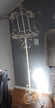 Menu restaurantstandaard - boek- en menustandaard in art-decostijl