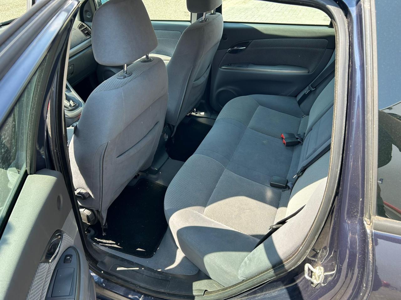 Fiat Croma 2.2- 16V Dynamic TOP AUTO/ Airco/ Cruise/ Alarm