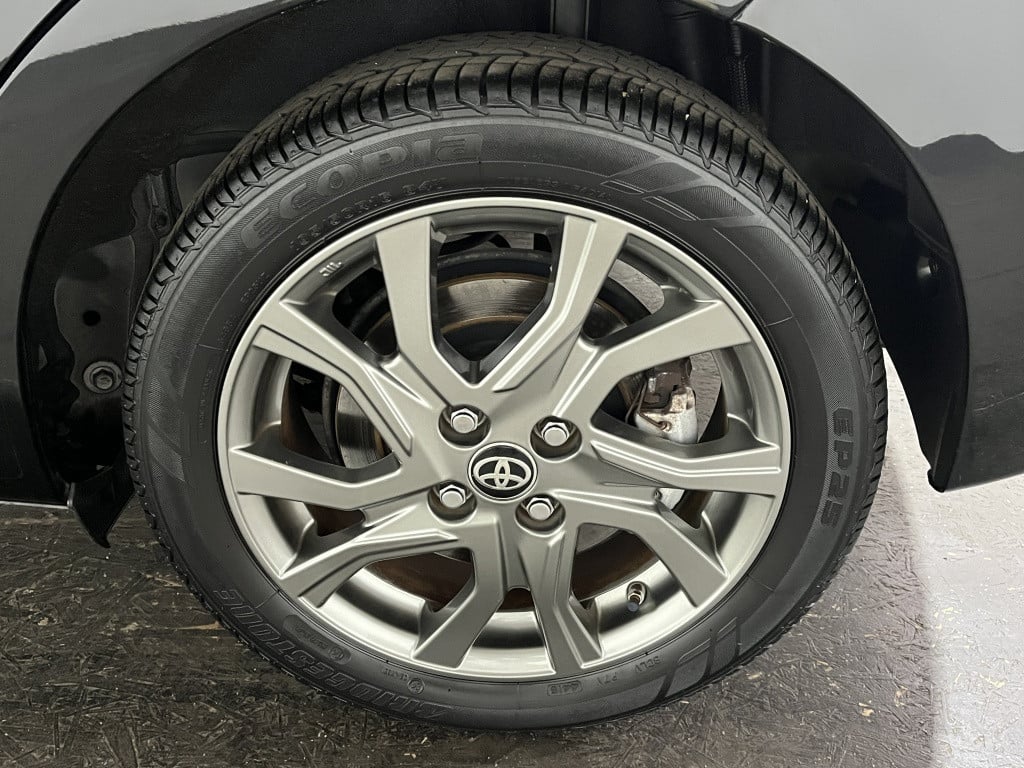 Toyota Yaris 1.5 hybrid dynamic | navi | panodak | camera |
