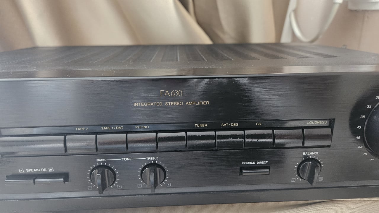 Philips FA630 geïntegreerde stereo versterker – werkend