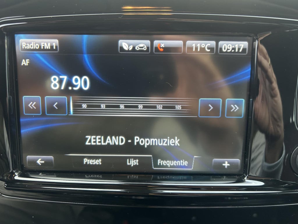 Renault Captur 1.2 tce helly hansen automaat