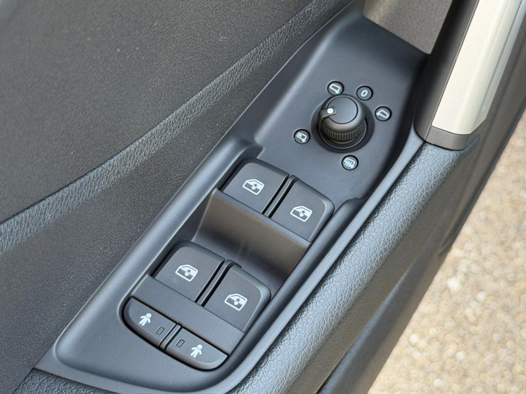 Audi Q2 35 tfsi 150pk s-tronic advanced | virtual | camera | carplay | stoe