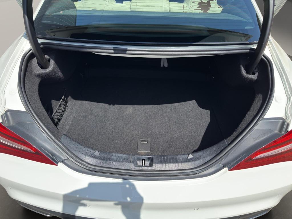 Mercedes-Benz Cla 200 156 pk | airco (automatisch)| sportstoelen | geheugen