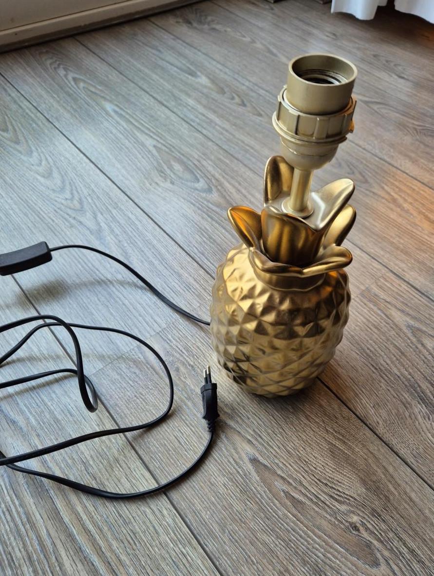 Gouden ananas lamp